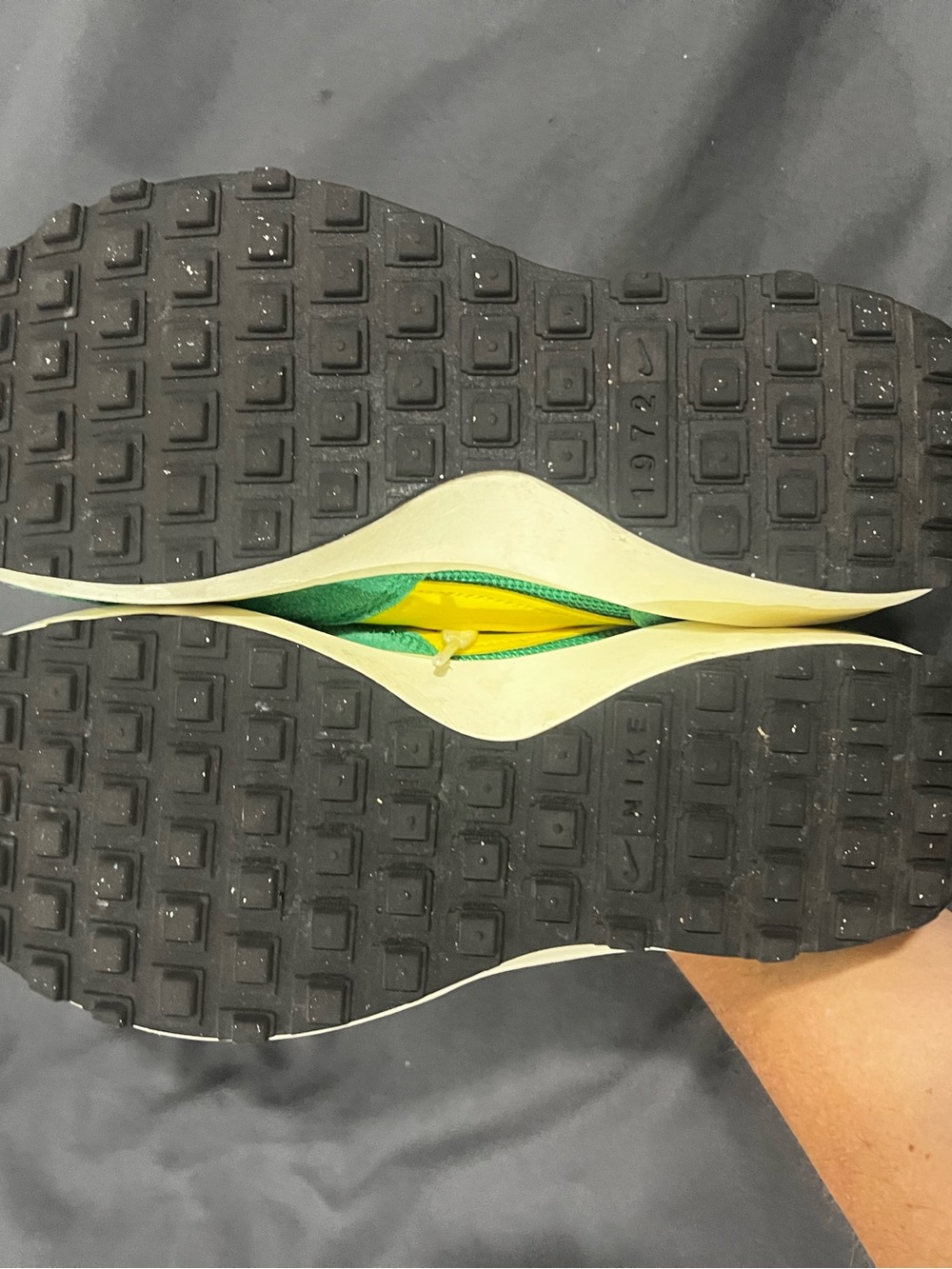Nike Green and Yellow Low-Top Sneakers - Picture 3 of 3